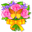 Бабочка на букете роз
